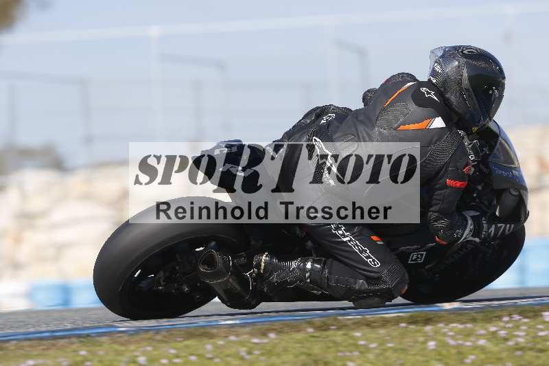 /Archiv-2024/02 29.01.-02.02.2024 Moto Center Thun Jerez/Gruppe schwarz-black/backside